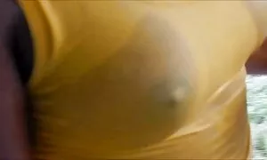 හිස්වැසුම් සහිත කළුව ...
