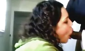 සුදු කෙල්ල තද කළු ඩි ...